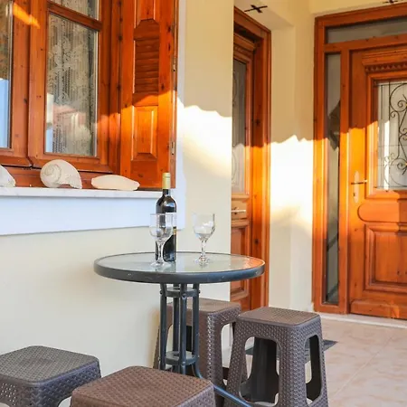 Antonia House Apartment Skiathos Town Exterior photo
