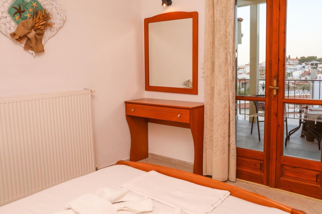 Antonia House