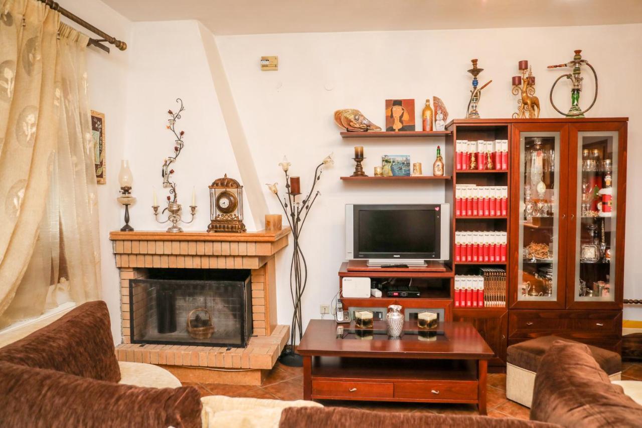 Antonia House * Skiathos Town