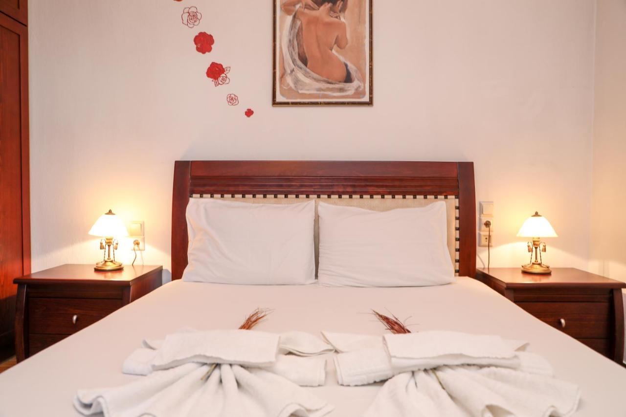 Antonia House Apartment Skiathos Town