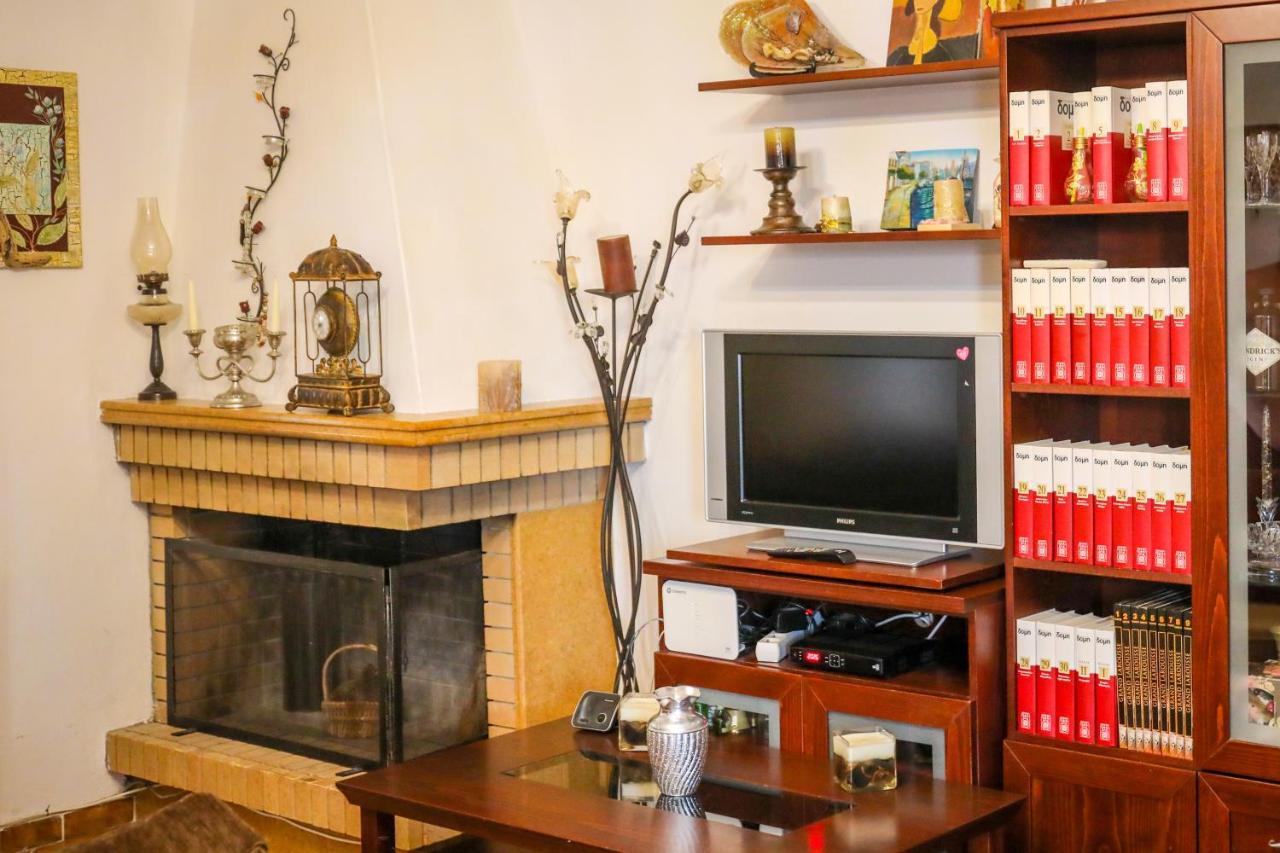 Antonia House Apartment